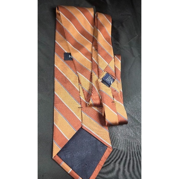 Nautica‎ 100% Silk Men's Tie Orange Striped Classic Length - Picture 5 of 5